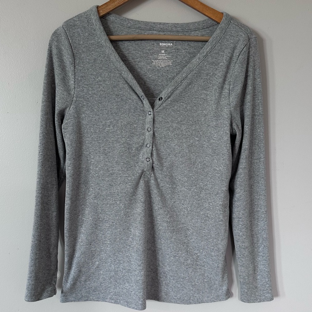 Sonoma Maternity Nursing Heather Gray Buttoned V-Neck Long Sleeve Top